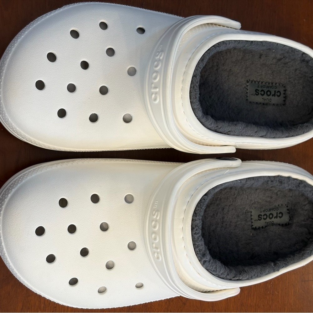 CROCS Kids Classic Lined Clog in White with Gray Lining